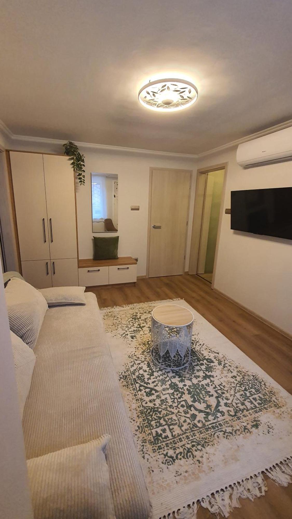 Ferienwohnung Mi Casa Plantas Mosonmagyaróvár Exterior foto